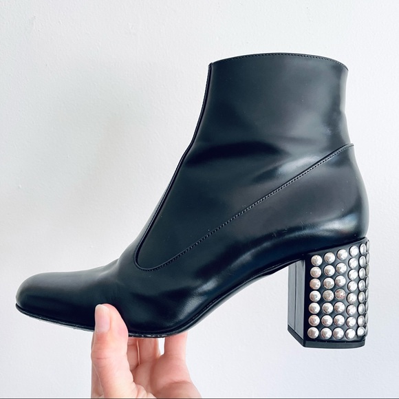 Saint Laurent Stud-Heel Leather Ankle Boot In Black Size 38 - Picture 3 of 16